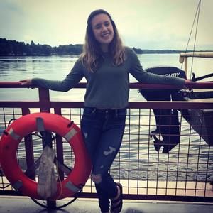 Meet your Posher, Samantha
